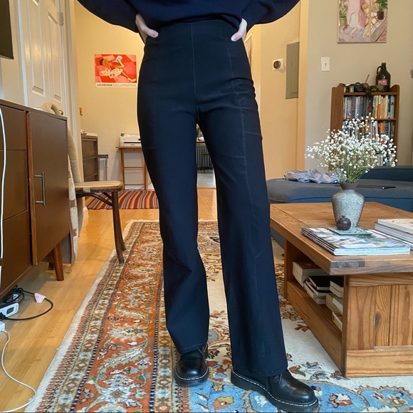 Perfect Work Pants 🪶 - Picture 3 of 4